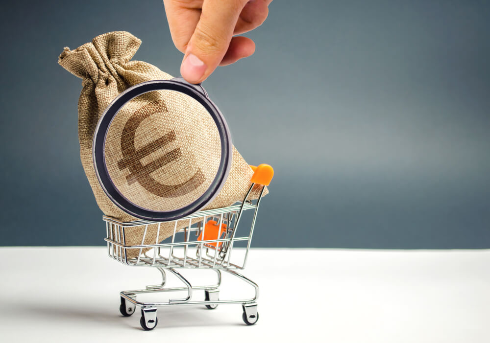 Afinal, é possível poupar enquanto compra